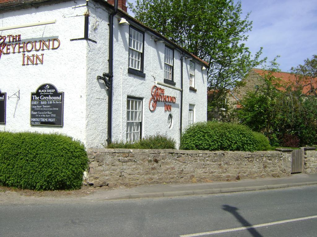 The Greyhound Inn Bedale Ngoại thất bức ảnh