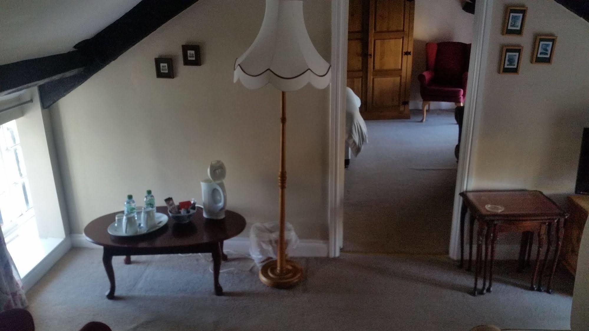 The Greyhound Inn Bedale Ngoại thất bức ảnh