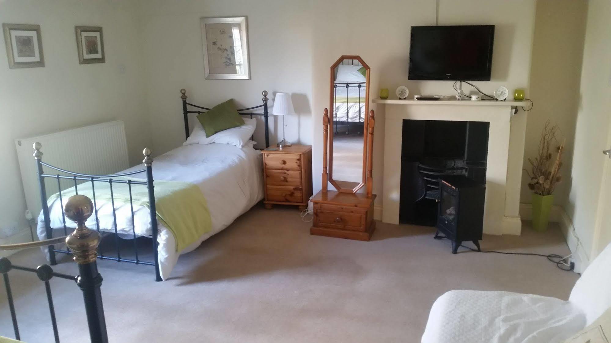 The Greyhound Inn Bedale Ngoại thất bức ảnh