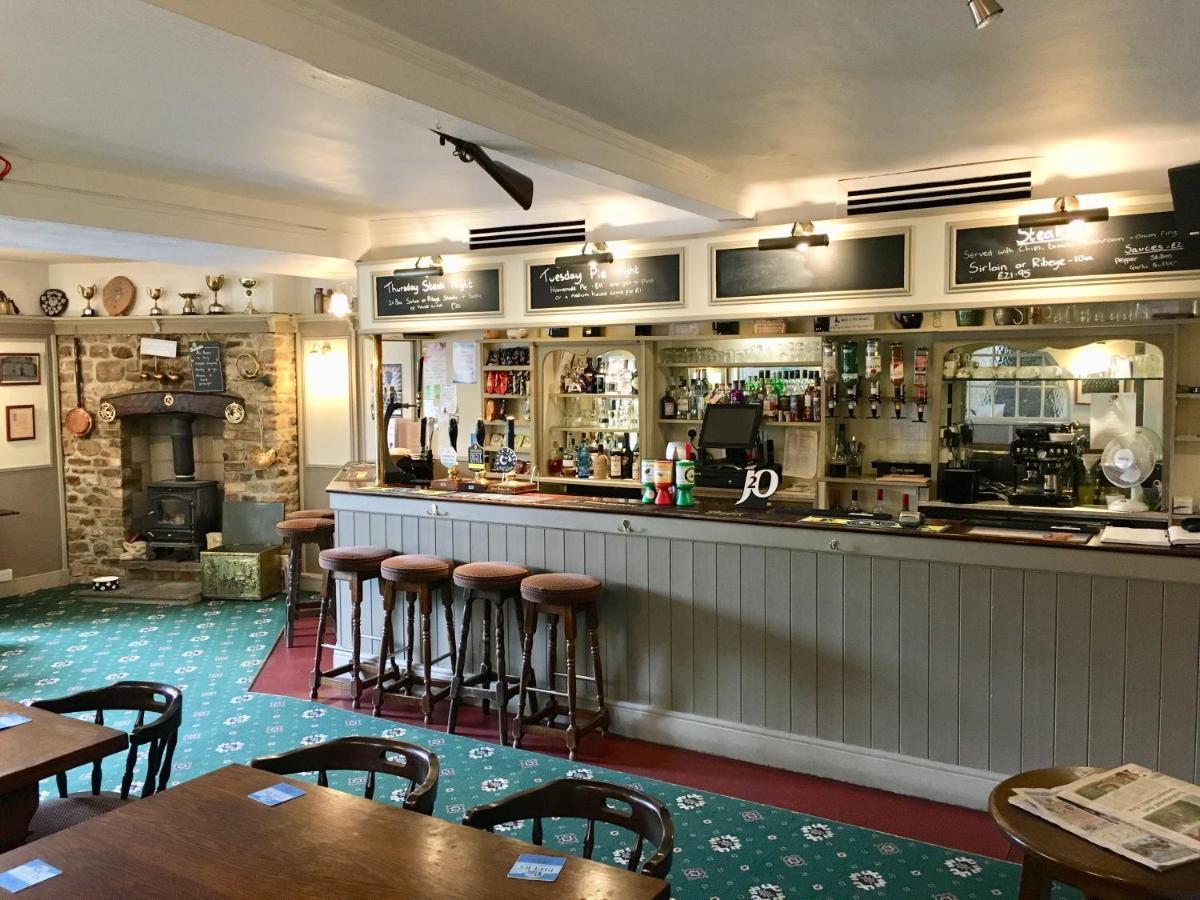 The Greyhound Inn Bedale Ngoại thất bức ảnh